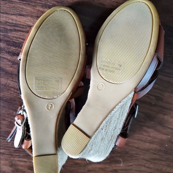 Chinese Laundry Wedge Sandals Size 7 - Picture 5 of 10